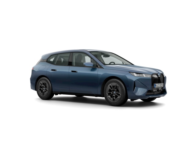 BMW iX xDrive45 color Azul. Año 2025. 300KW(408CV). Eléctrico. En concesionario BYmyCAR Madrid - Alcalá de Madrid