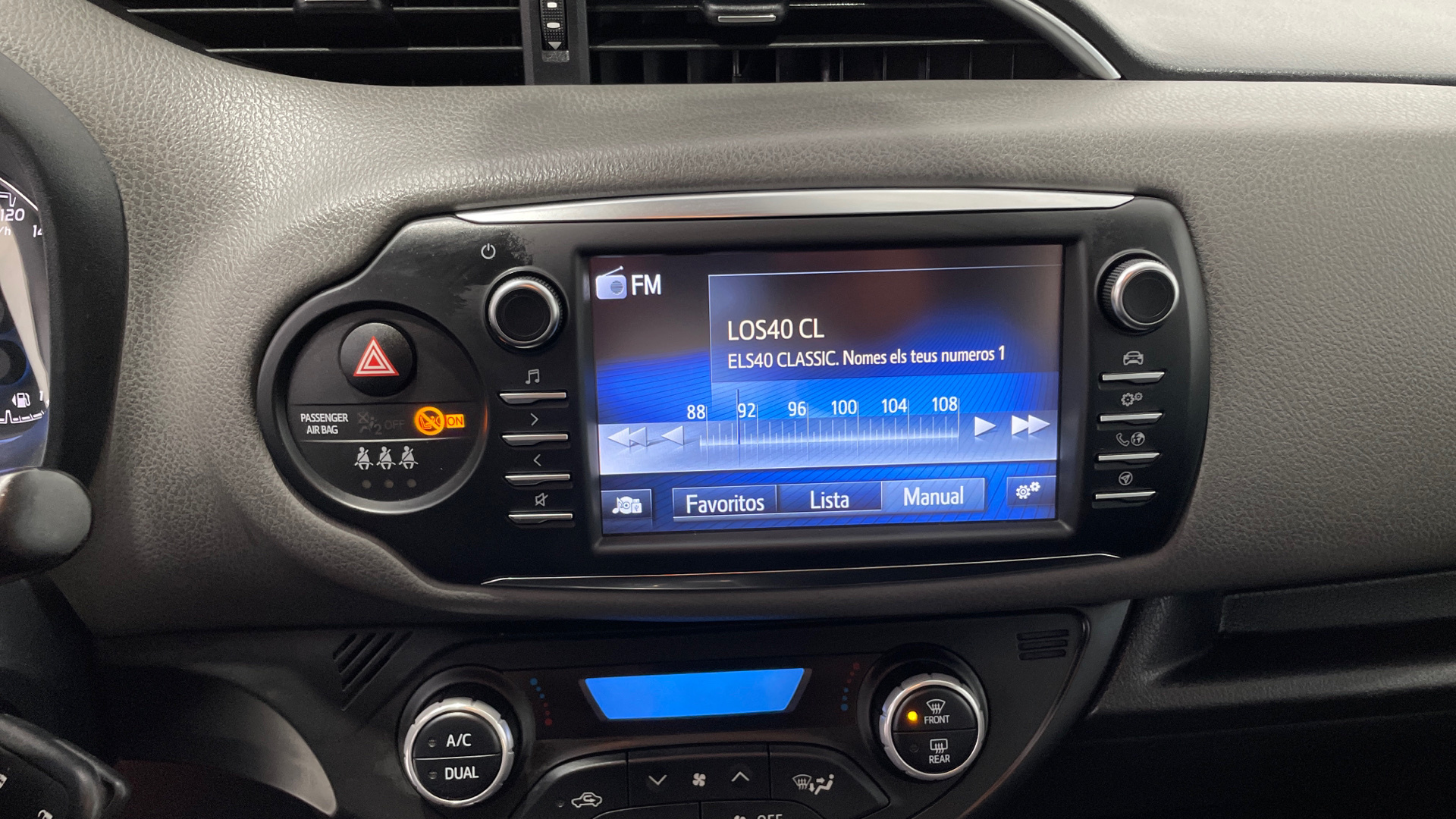 Toyota Yaris 1.5 100H en Barcelona