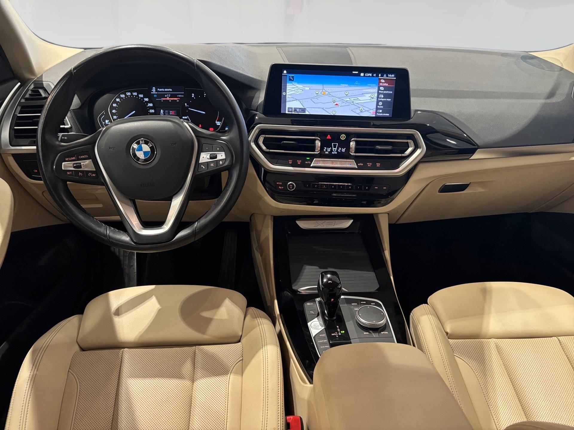 BMW X3 xDrive20d color Gris. Año 2022. 140KW(190CV). Diésel. En concesionario Automotor Costa, S.L.U. de Almería