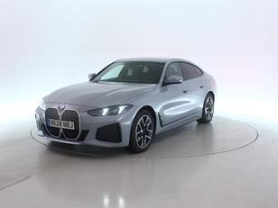 BMW i4 eDrive40 color Gris. Año 2025. 250KW(340CV). Eléctrico. 