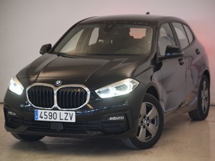 BMW Serie 1 116d color Negro. Año 2022. 85KW(116CV). Diésel. 