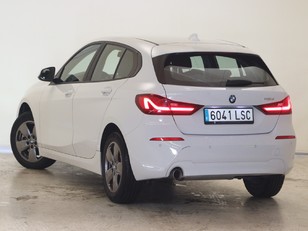 BMW Serie 1 116d color Blanco. Año 2021. 85KW(116CV). Diésel. 