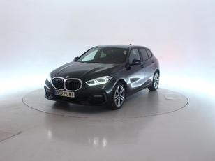 BMW Serie 1 118d color Negro. Año 2022. 110KW(150CV). Diésel. 