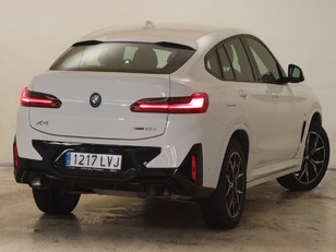 BMW X4 xDrive20d color Blanco. Año 2021. 140KW(190CV). Diésel. 