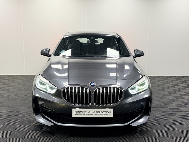 BMW Serie 1 118d color Gris. Año 2021. 110KW(150CV). Diésel. En concesionario Maberauto de Castellón