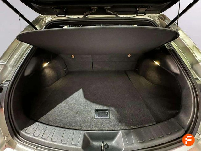 Foto 21 Lexus UX 250h Business Navigation 2WD 135 kW (184 CV)