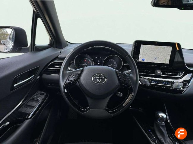 Foto 12 Toyota C-HR 140H Advance 103 kW (140 CV)