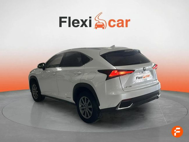 Foto 3 Lexus NX 300h Business Navigation 2WD 145 kW (197 CV)