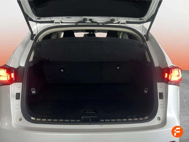 Foto 8 Lexus NX 300h Business Navigation 2WD 145 kW (197 CV)