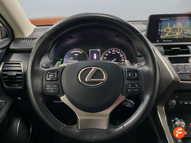 Foto 11 Lexus NX 300h Business Navigation 2WD 145 kW (197 CV)
