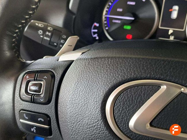 Foto 13 Lexus NX 300h Business Navigation 2WD 145 kW (197 CV)