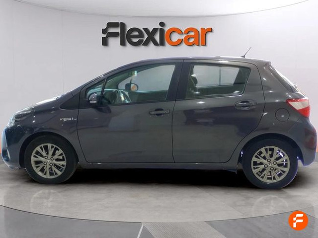 Foto 4 Toyota Yaris 1.5 100H Active Tech 74 kW (100 CV)