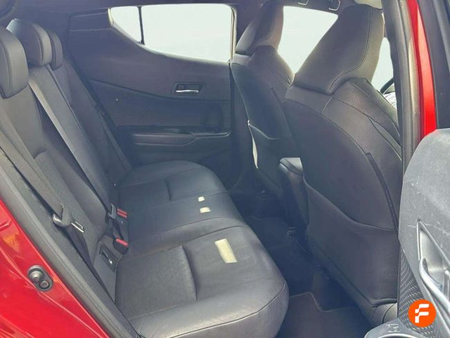 Foto 16 Toyota C-HR 180H Advance 135 kW (184 CV)