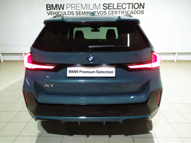 BMW X1 sDrive20d color Verde. Año 2025. 120KW(163CV). Diésel. En concesionario Hispamovil Elche de Alicante
