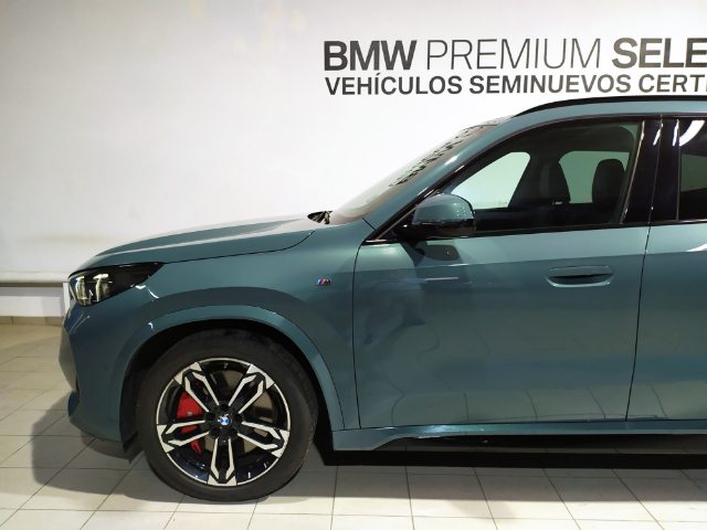 BMW X1 sDrive20d color Verde. Año 2025. 120KW(163CV). Diésel. En concesionario Hispamovil Elche de Alicante