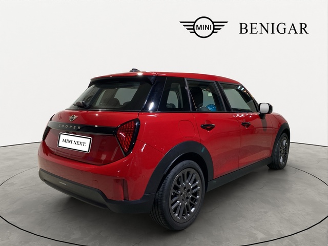 fotoG 3 del MINI MINI 5 Puertas Cooper C 115 kW (156 CV) 156cv Gasolina del 2025 en Alicante