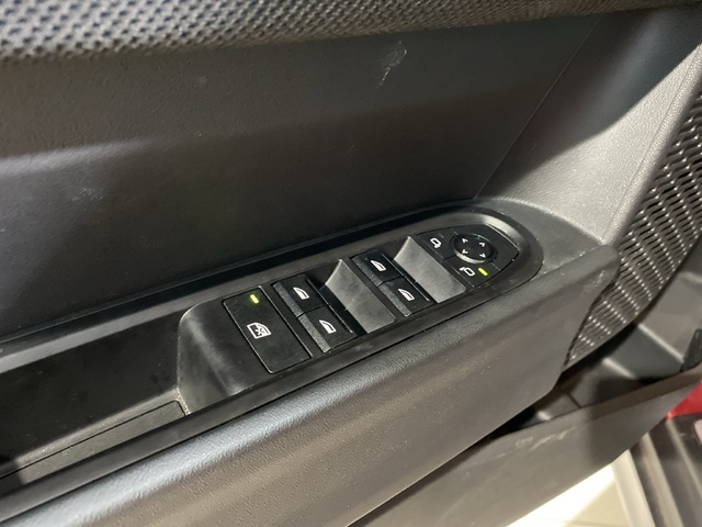 fotoG 12 del MINI MINI 5 Puertas Cooper C 115 kW (156 CV) 156cv Gasolina del 2025 en Alicante