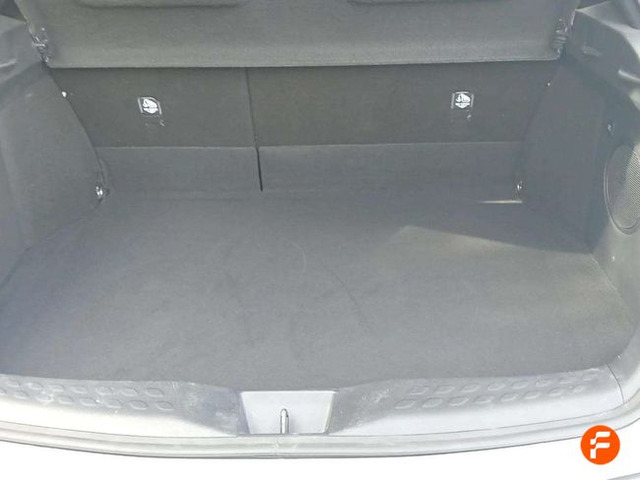 Foto 16 Toyota C-HR 1.8 125H Advance 90 kW (122 CV)