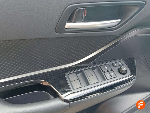 Foto 26 Toyota C-HR 1.8 125H Advance 90 kW (122 CV)