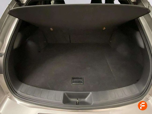 Foto 10 Lexus UX 250h Premium 135 kW (184 CV)