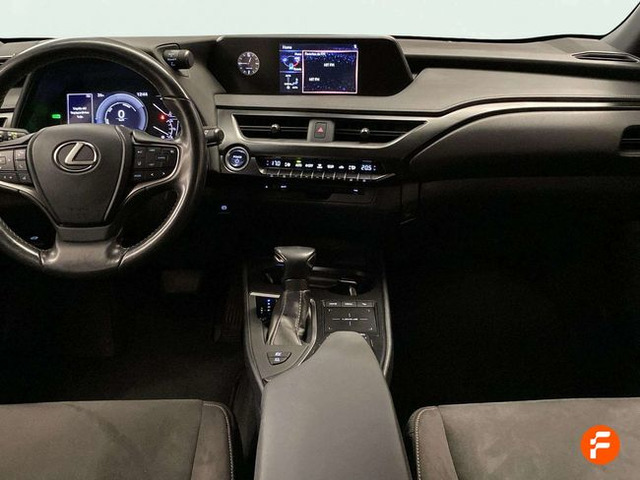 Foto 16 Lexus UX 250h Premium 135 kW (184 CV)