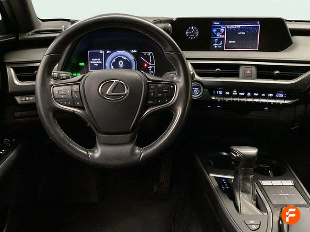 Foto 17 Lexus UX 250h Premium 135 kW (184 CV)