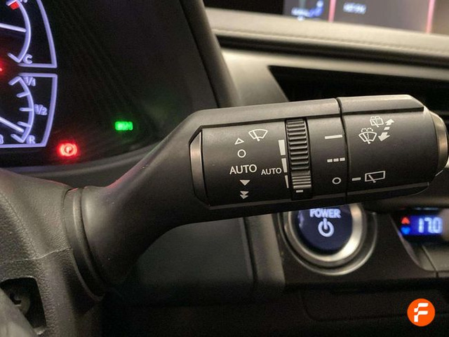 Foto 23 Lexus UX 250h Premium 135 kW (184 CV)