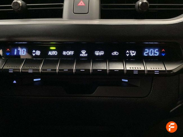 Foto 30 Lexus UX 250h Premium 135 kW (184 CV)