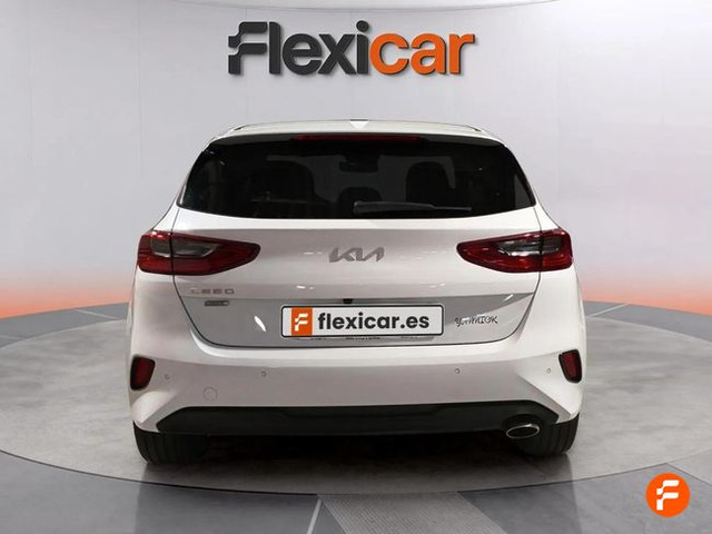 Foto 7 Kia Ceed 1.5 MHEV Tech DCT 118 kW (160 CV)