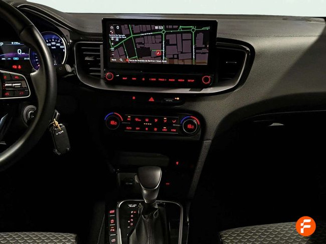 Foto 17 Kia Ceed 1.5 MHEV Tech DCT 118 kW (160 CV)