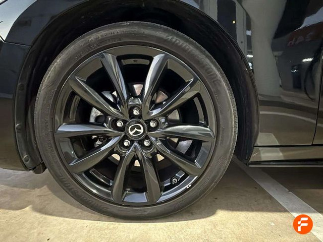 Foto 20 Mazda Mazda 3 2.0 SKYACTIV-X Zenith 133 kW (181 CV)