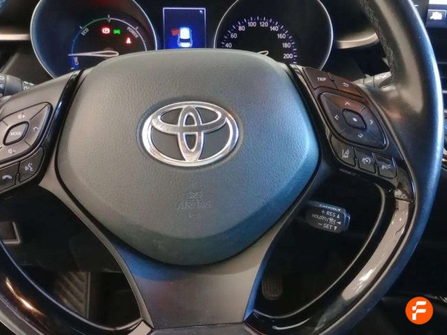 Foto 9 Toyota C-HR 1.8 125H Advance 90 kW (122 CV)