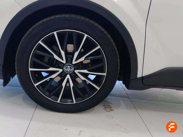 Foto 19 Toyota C-HR 1.8 125H Advance 90 kW (122 CV)