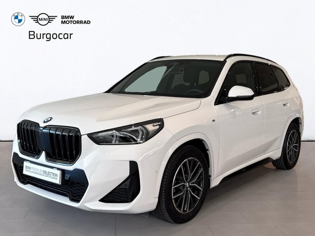 BMW X1 sDrive18d color Blanco. Año 2024. 110KW(150CV). Diésel. En concesionario Burgocar (Bmw y Mini) de Burgos