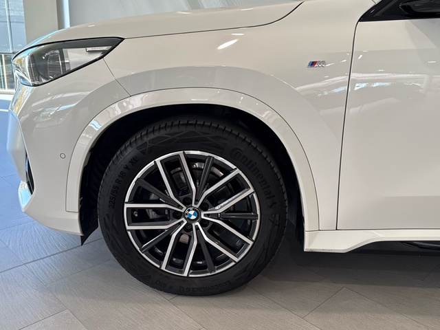 BMW X1 sDrive18d color Blanco. Año 2024. 110KW(150CV). Diésel. En concesionario Burgocar (Bmw y Mini) de Burgos