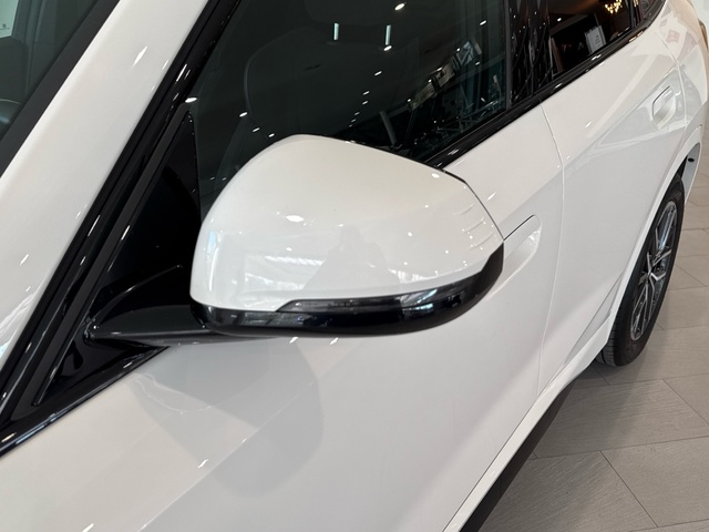 BMW X1 sDrive18d color Blanco. Año 2024. 110KW(150CV). Diésel. En concesionario Burgocar (Bmw y Mini) de Burgos