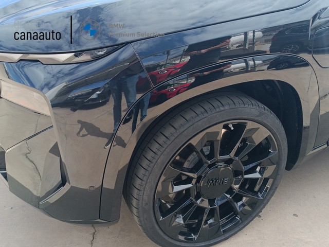 BMW XM 50e color Negro. Año 2025. 350KW(476CV). Híbrido Electro/Gasolina. En concesionario DEMO de Sta. C. Tenerife