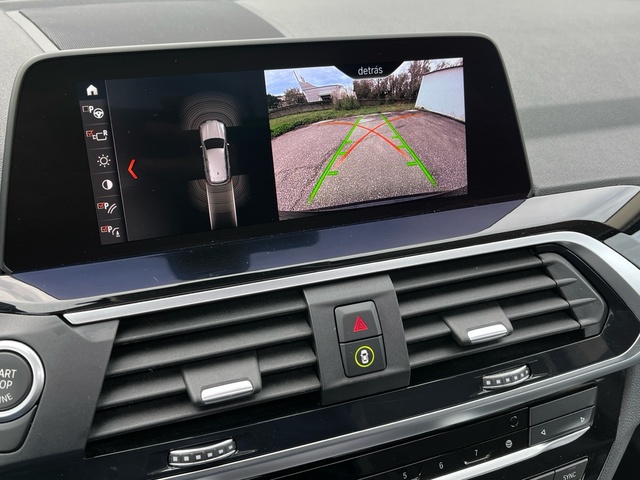 BMW X3 xDrive20d color Negro. Año 2021. 140KW(190CV). Diésel. En concesionario Celtamotor Vigo de Pontevedra