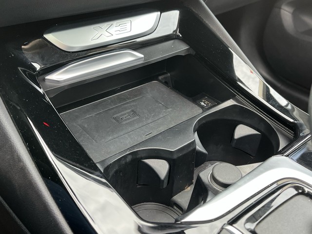 BMW X3 xDrive20d color Negro. Año 2021. 140KW(190CV). Diésel. En concesionario Celtamotor Vigo de Pontevedra