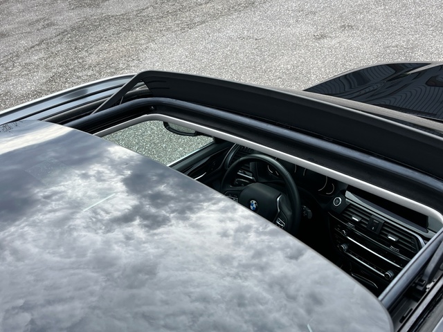 BMW X3 xDrive20d color Negro. Año 2021. 140KW(190CV). Diésel. En concesionario Celtamotor Vigo de Pontevedra