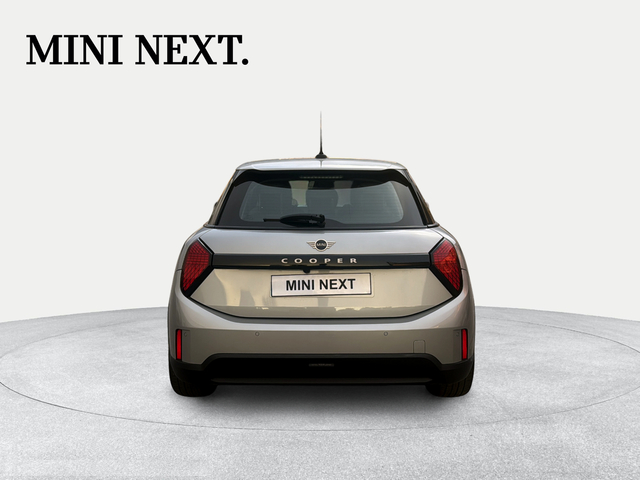 fotoG 4 del MINI MINI 5 Puertas Cooper C 115 kW (156 CV) 156cv Gasolina del 2025 en Granada