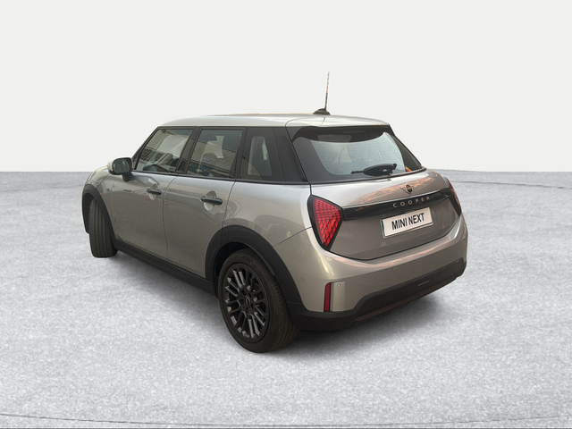fotoG 13 del MINI MINI 5 Puertas Cooper C 115 kW (156 CV) 156cv Gasolina del 2025 en Granada