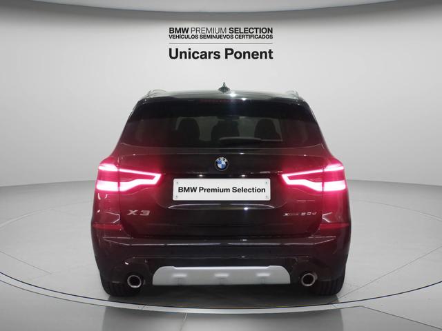 BMW X3 xDrive20d color Gris. Año 2020. 140KW(190CV). Diésel. En concesionario Unicars Ponent de Lleida