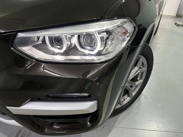 BMW X3 xDrive20d color Gris. Año 2020. 140KW(190CV). Diésel. En concesionario Unicars Ponent de Lleida