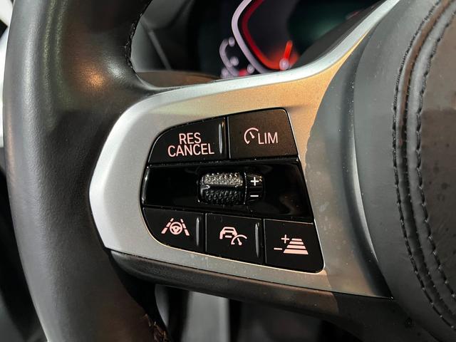 BMW X3 xDrive20d color Gris. Año 2020. 140KW(190CV). Diésel. En concesionario Unicars Ponent de Lleida