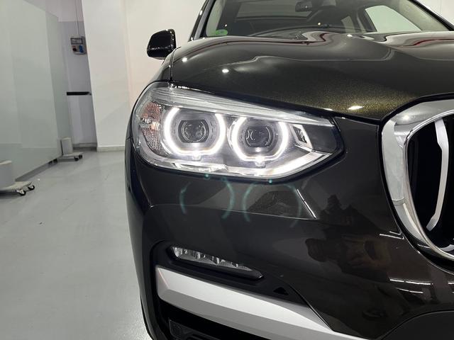 BMW X3 xDrive20d color Gris. Año 2020. 140KW(190CV). Diésel. En concesionario Unicars Ponent de Lleida