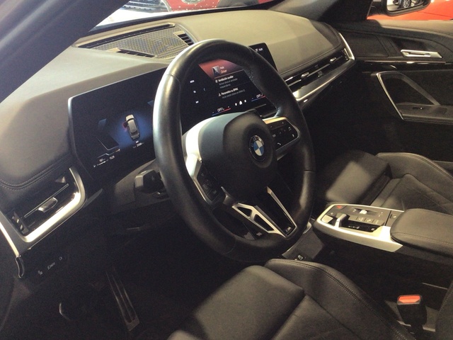 BMW X1 sDrive18d color Gris Plata. Año 2024. 110KW(150CV). Diésel. En concesionario BYmyCAR Madrid - Alcalá de Madrid
