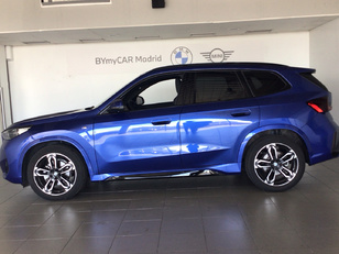 Fotos de BMW X1 sDrive20d color Azul. Año 2024. 120KW(163CV). Diésel. En concesionario BYmyCAR Madrid - Alcalá de Madrid