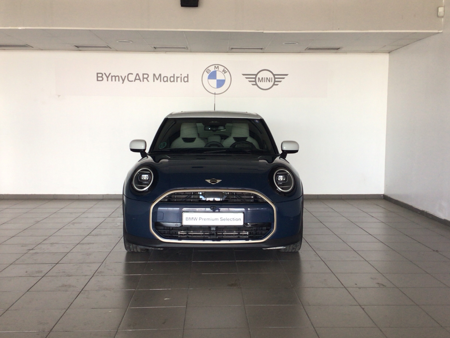 fotoG 1 del MINI MINI 5 Puertas Cooper C 115 kW (156 CV) 156cv Gasolina del 2025 en Madrid
