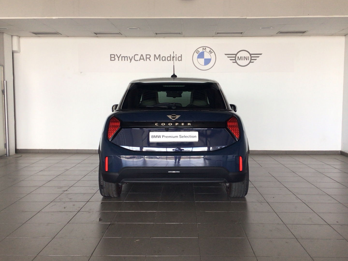 fotoG 4 del MINI MINI 5 Puertas Cooper C 115 kW (156 CV) 156cv Gasolina del 2025 en Madrid